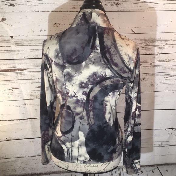 KAMIKO - CrossOver Neck Blouse - Picture 7 of 8